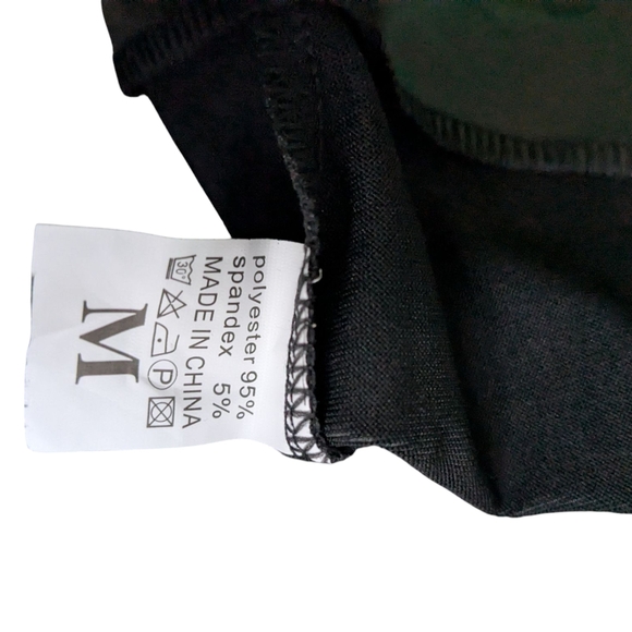 Short Black Faux Leather Skirt. - Picture 6 of 6